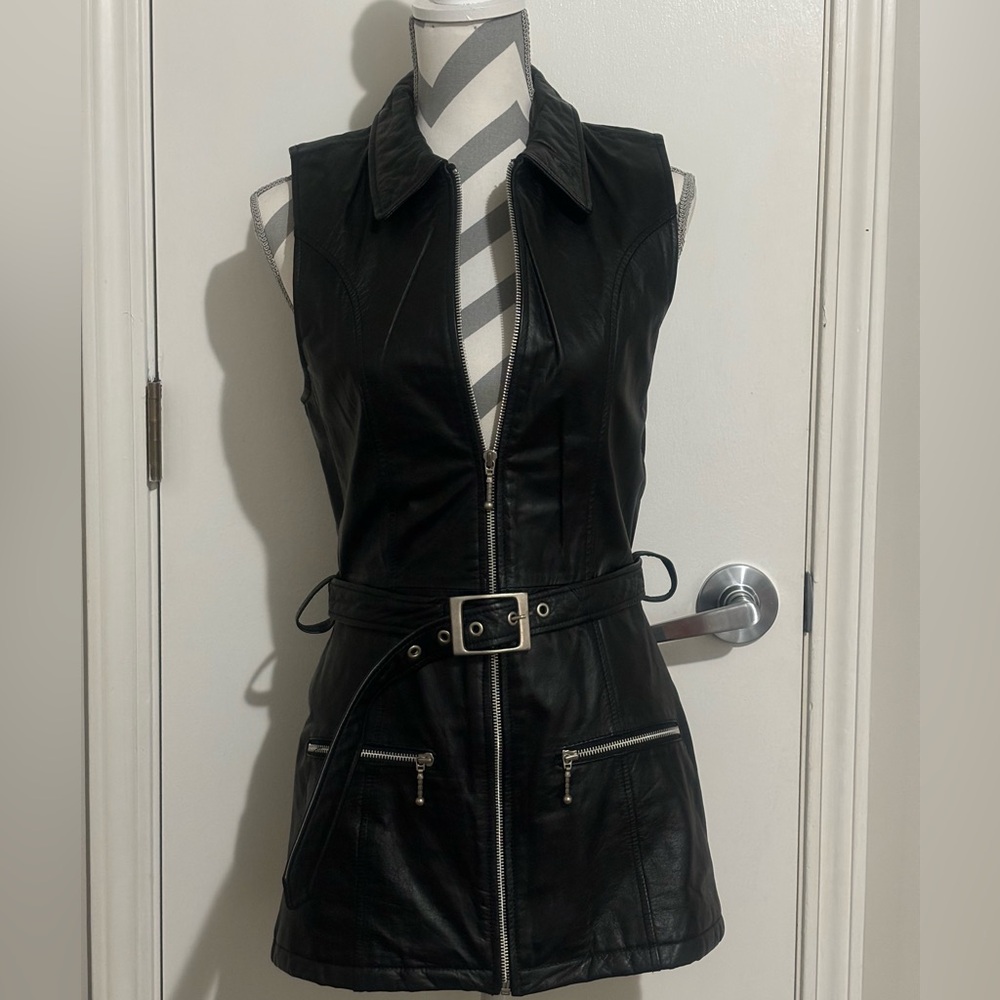 Ladies Wilson’s leather vest with belt.